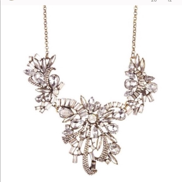 Stunning Crystal Statement Necklace - Picture 3 of 4